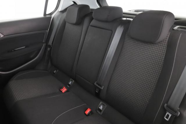Peugeot 308 image 8