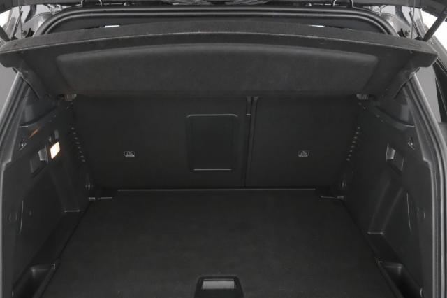 Peugeot 3008 image 2