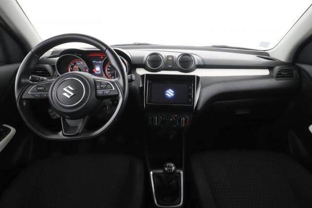 Suzuki Swift image 8