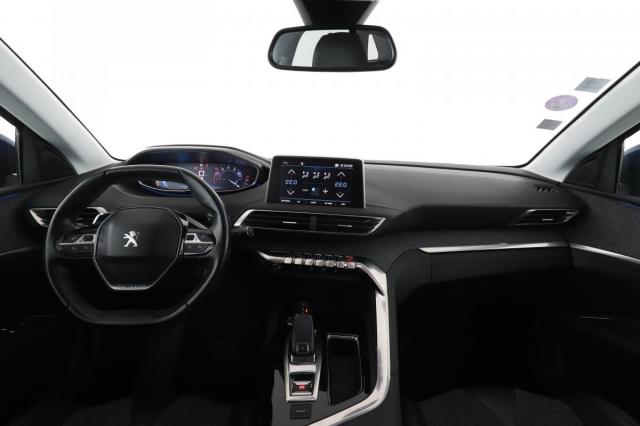 Peugeot 3008 image 2