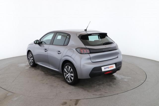 Peugeot 208 image 1