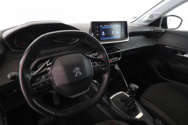 Peugeot 208 image 9