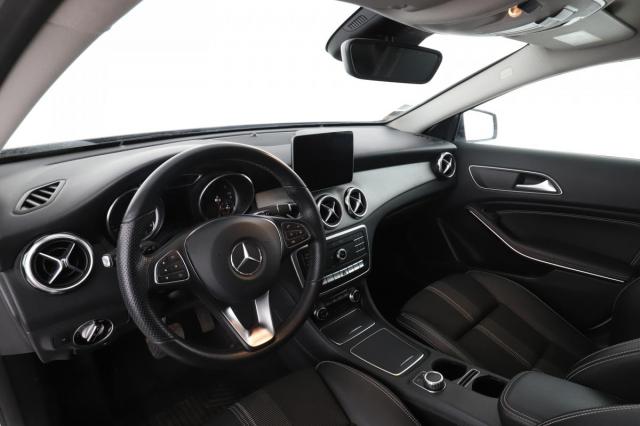 Mercedes Benz Gla image 3