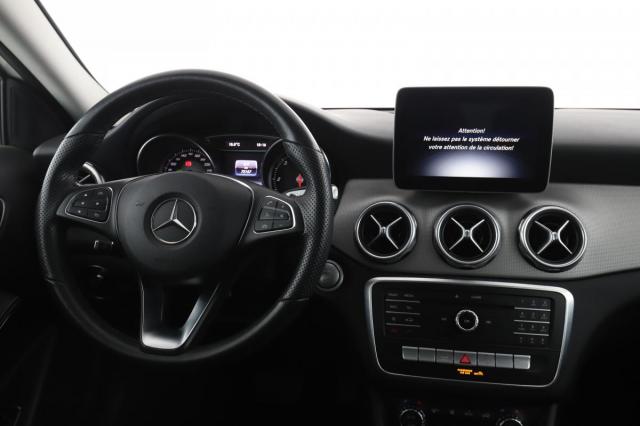 Mercedes Benz Gla image 8