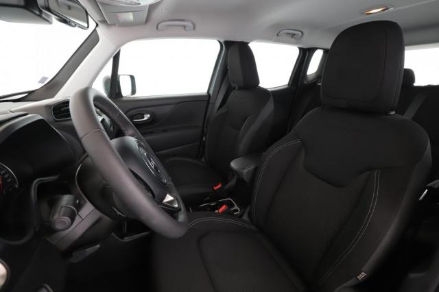 Jeep Renegade image 4