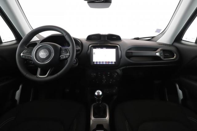 Jeep Renegade image 6