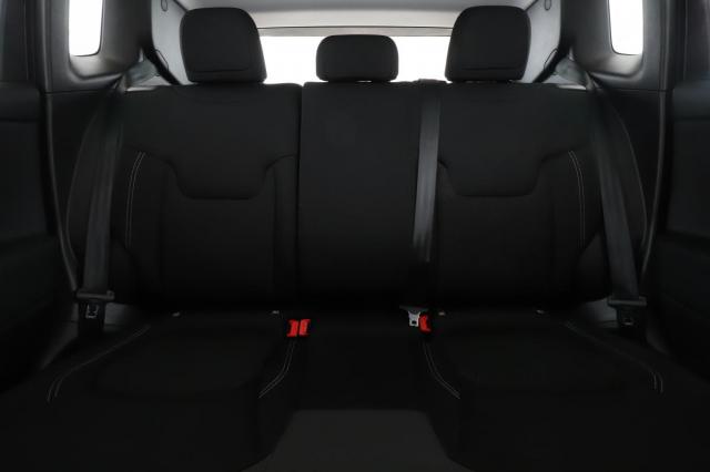 Jeep Renegade image 2