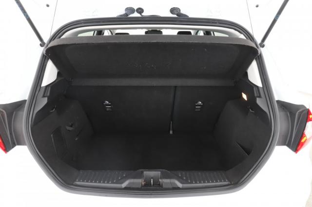 Ford Fiesta image 8