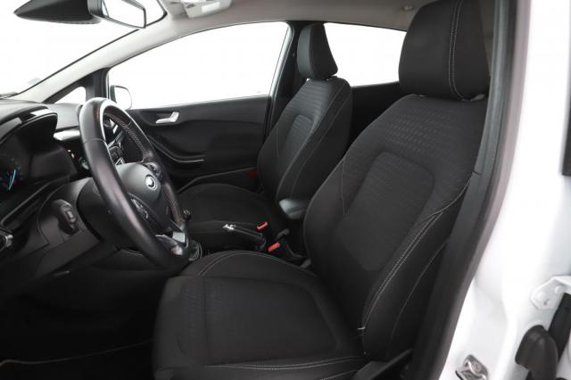 Ford Fiesta image 4