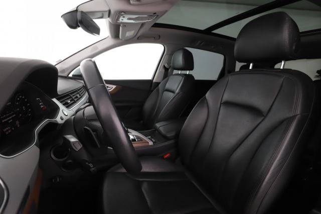 Audi Q7 image 6