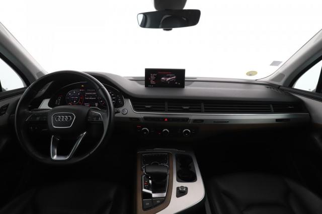 Audi Q7 image 9