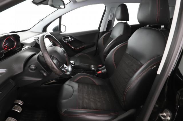 Peugeot 2008 image 8