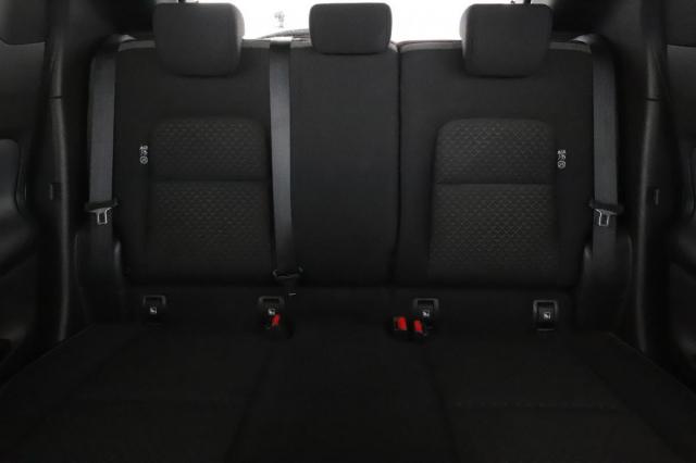Nissan Juke image 8