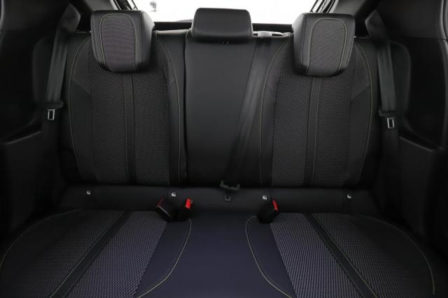 Peugeot 208 image 1