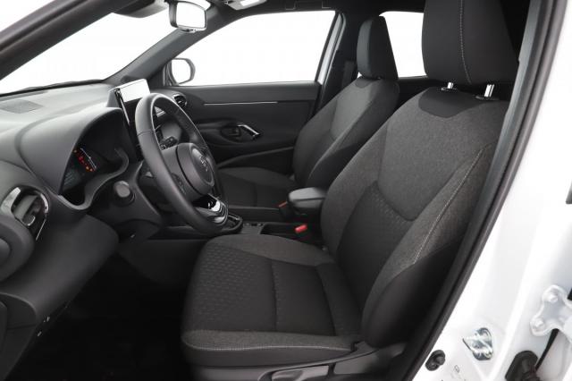 Toyota Yaris Cross image 9