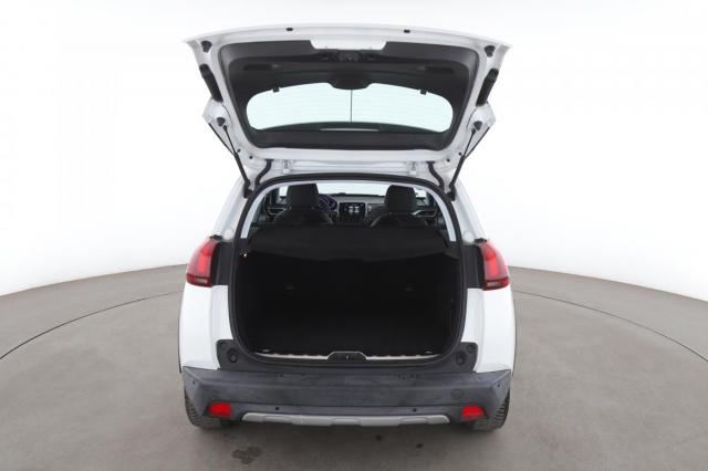 Peugeot 2008 image 8