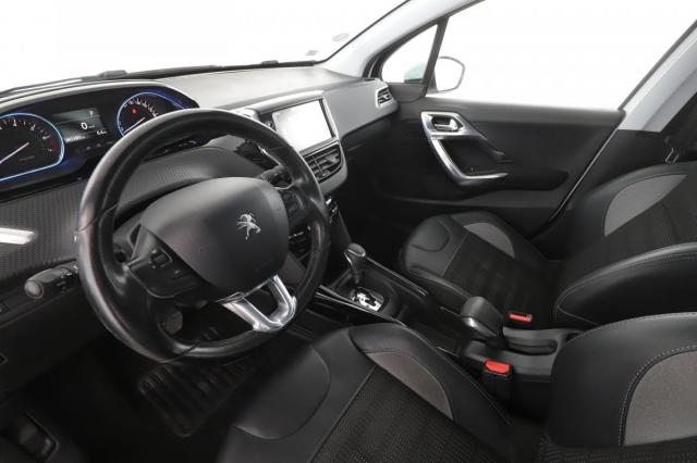 Peugeot 2008 image 4