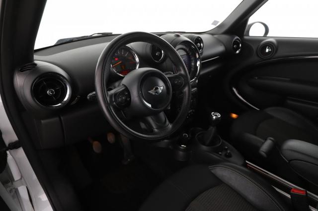 Mini Countryman image 2