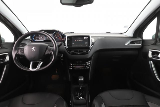 Peugeot 2008 image 3