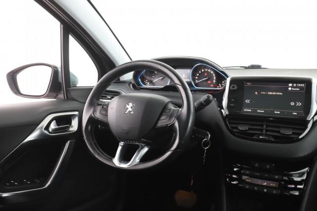 Peugeot 2008 image 1