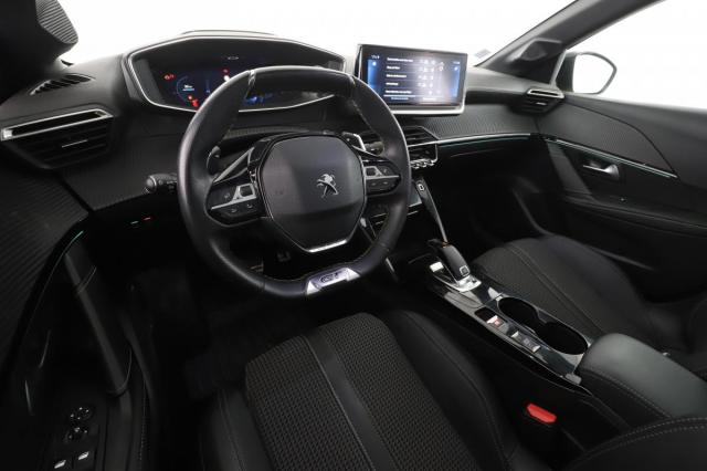Peugeot 208 image 6