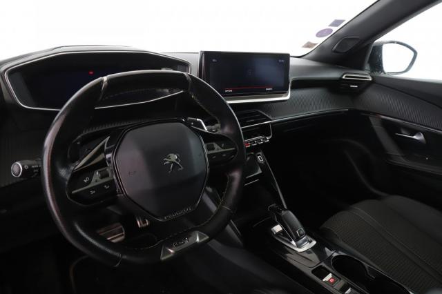 Peugeot 2008 image 9