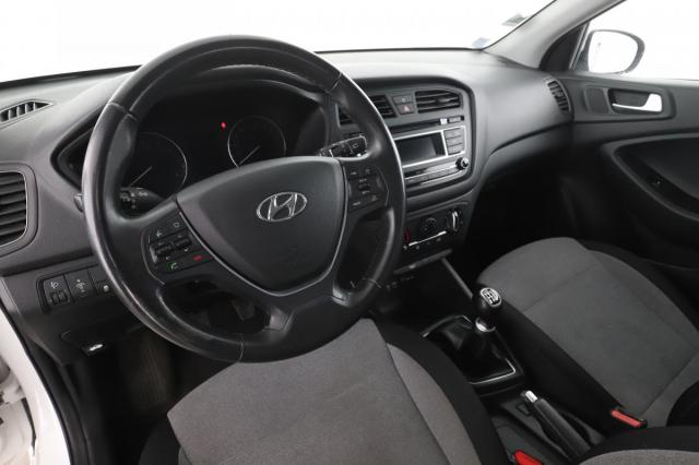 Hyundai I20 image 9