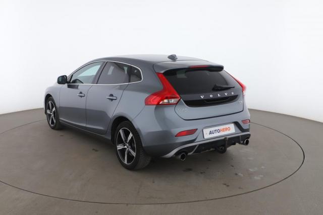 Volvo V40 image 9