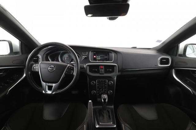 Volvo V40 image 8