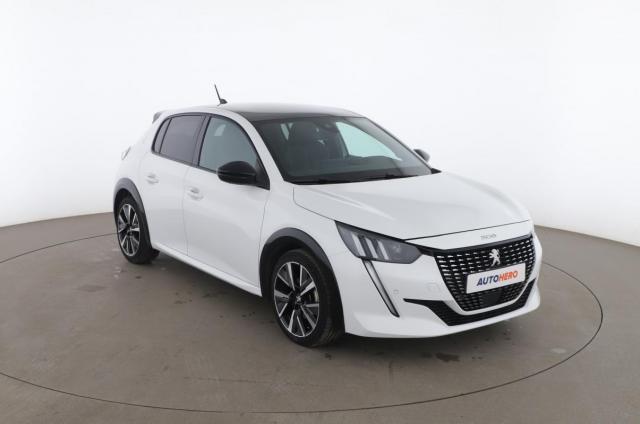 Peugeot 208 image 1