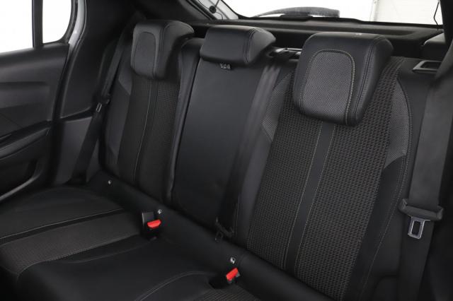 Peugeot 208 image 2