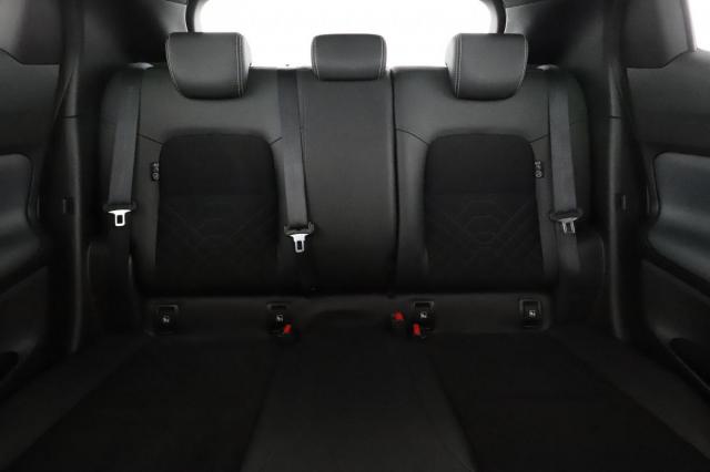 Nissan Juke image 8