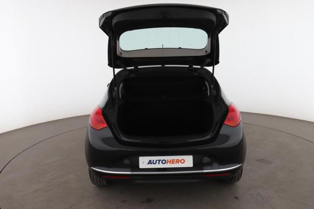 Opel Astra image 7