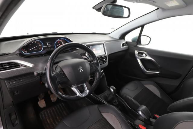 Peugeot 2008 image 4