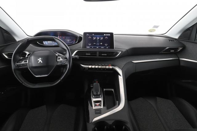 Peugeot 3008 image 3
