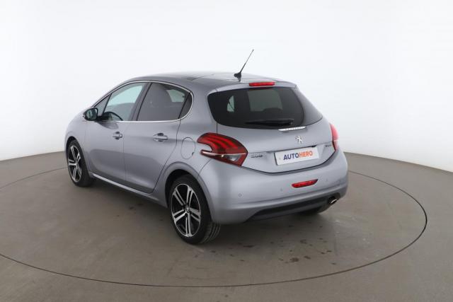 Peugeot 208 image 6