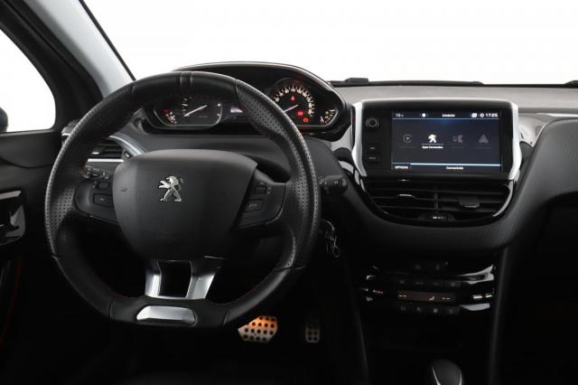 Peugeot 208 image 7