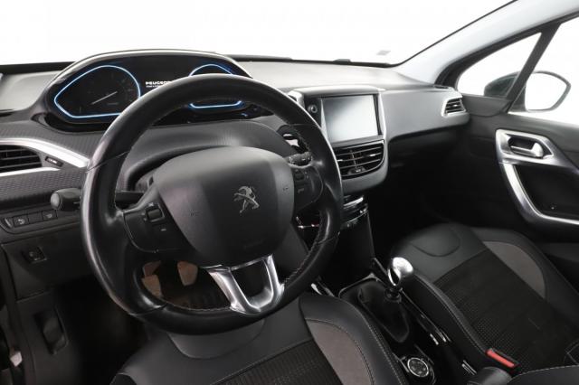 Peugeot 2008 image 5