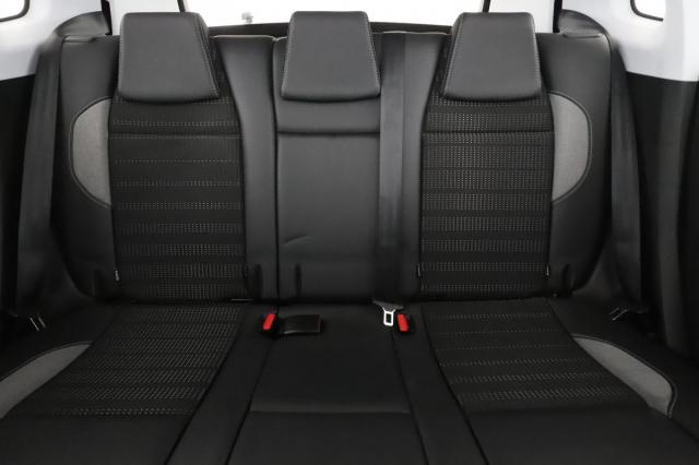 Peugeot 2008 image 5