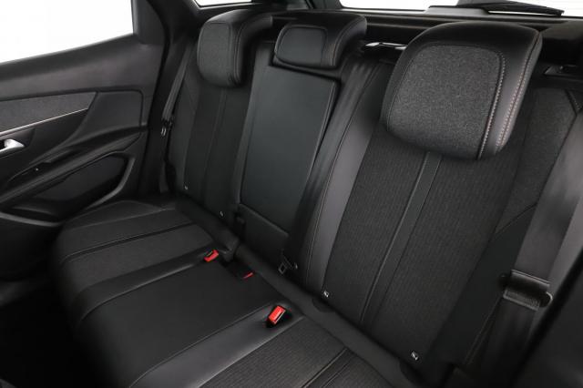 Peugeot 3008 image 8
