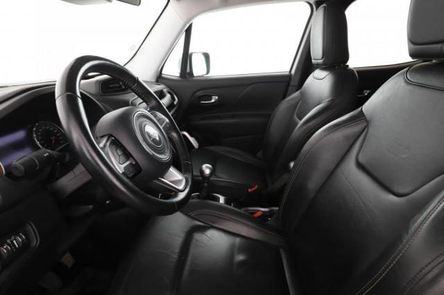 Jeep Renegade image 7