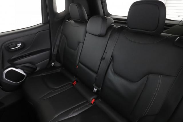 Jeep Renegade image 5