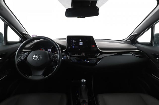 Toyota C-Hr image 8