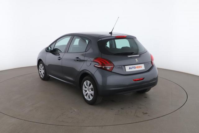 Peugeot 208 image 5