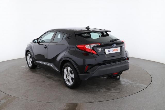 Toyota C-Hr image 2