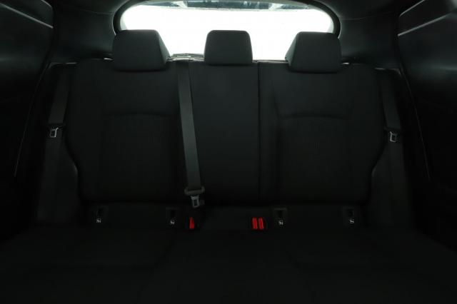 Toyota C-Hr image 7