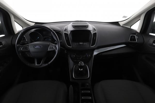 Ford C-Max image 8