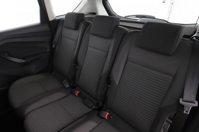 Ford C-Max image 3