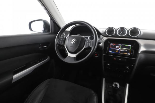 Suzuki Vitara image 3