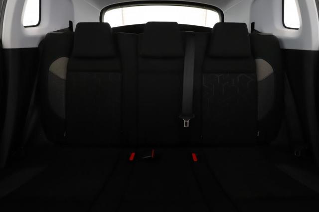 Peugeot 2008 image 9